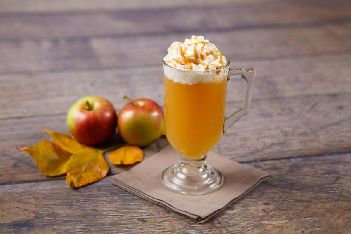 Thickened Caramel Apple Hot Toddy